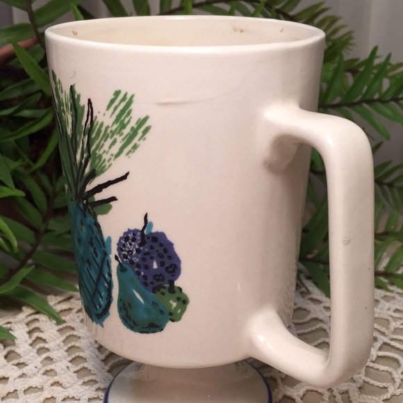 Vintage MCM Fruit Design Pedestal Coffee Mug - Picture 4 of 16